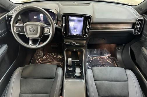 2023 Volvo C40 Recharge Pure Electric Twin Plus