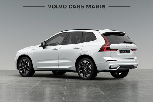 2026 Volvo XC60 Plug-In Hybrid T8 Plus