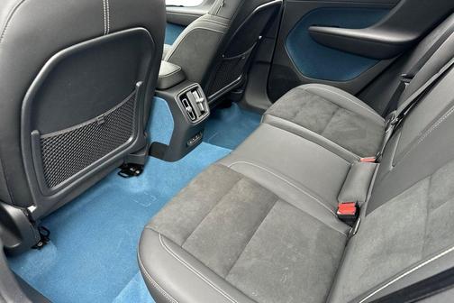 2022 Volvo C40 Recharge Pure Electric P8 Ultimate