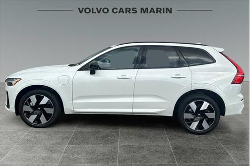 2025 Volvo XC60 Plug-In Hybrid T8 Plus