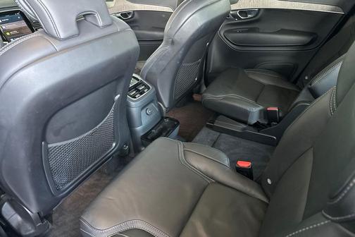 2023 Volvo XC90 Recharge Plug-In Hybrid T8 Ultimate 6-Seater