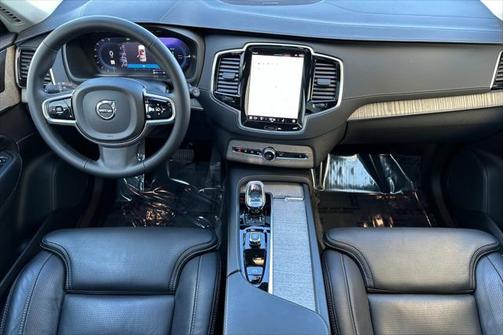 2024 Volvo XC90 Recharge Plug-In Hybrid T8 Ultimate Bright Theme 7-Seater