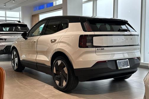 2026 Volvo EX30 Plus Twin Motor Performance, Fully electric