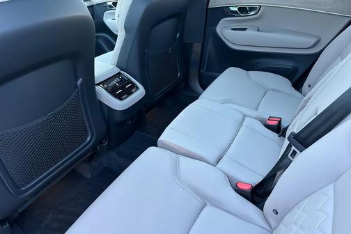 2026 Volvo XC90 Plus, B5 AWD Gas (mild hybrid), Gasoline, Bright, 7 Seats