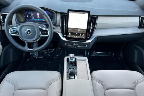 2026 Volvo XC90 B6 Plus 6-Seater