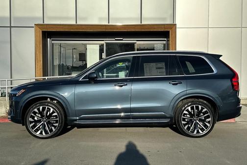 2026 Volvo XC90 B6 Plus 6-Seater