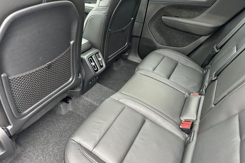 2026 Volvo XC40 B4 Core