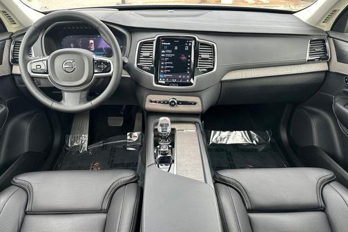 2023 Volvo XC90 Recharge Plug-In Hybrid T8 Ultimate Bright Theme 7-Seater