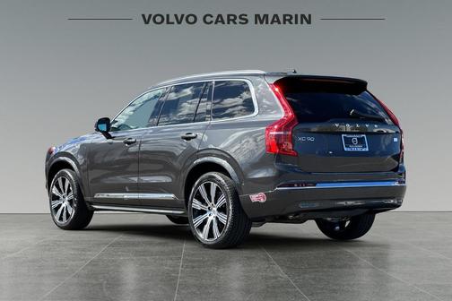 2024 Volvo XC90 Recharge Plug-In Hybrid T8 Ultimate Bright Theme 7-Seater