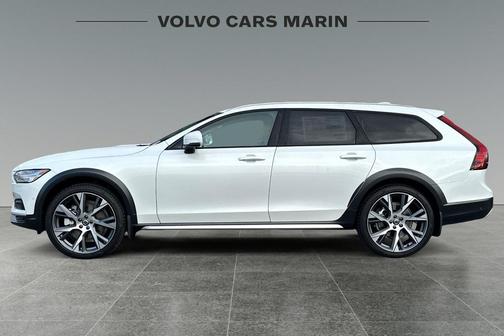 2026 Volvo V90 Cross Country Ultra