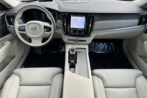 2026 Volvo V90 Cross Country Ultra