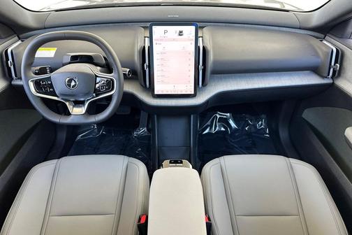 2025 Volvo EX30 Twin Motor Plus