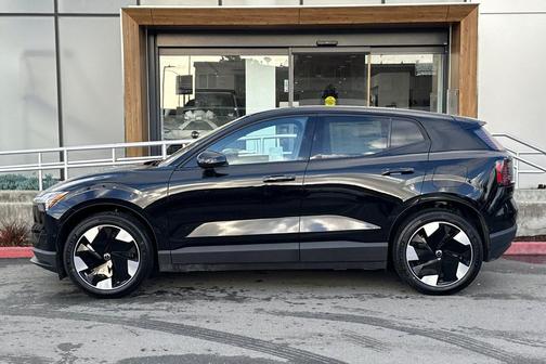 Onyx Black Metallic 2026 Volvo EX30 Ultra Twin Motor Performance, Fully electric