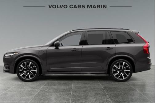 2023 Volvo XC90 Recharge Plug-In Hybrid T8 Ultimate Dark Theme 7-Seater