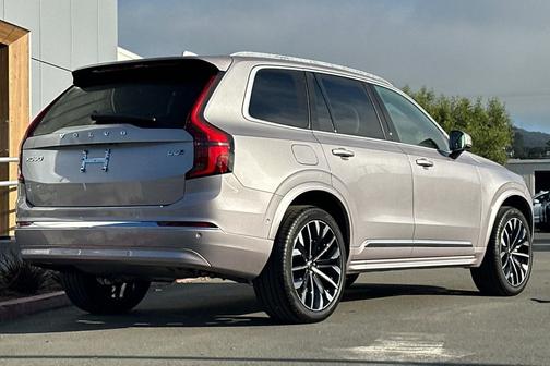 2026 Volvo XC90 B6 Plus 7-Seater