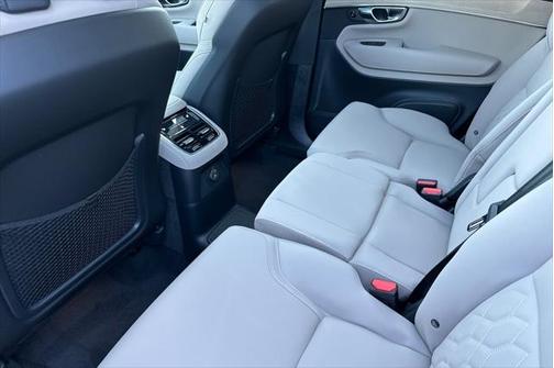 2025 Volvo XC90 Plug-In Hybrid T8 Plus 7-Seater