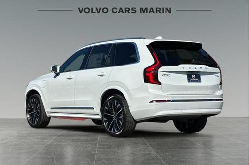 2025 Volvo XC90 Plug-In Hybrid T8 Plus 7-Seater