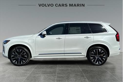 2025 Volvo XC90 Plug-In Hybrid T8 Plus 7-Seater
