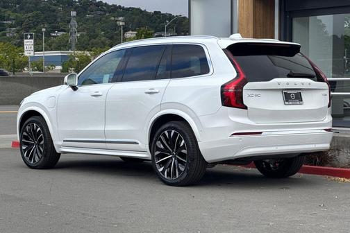 Crystal White Pearl 2026 Volvo XC90 Plug-In Hybrid Ultra, T8 AWD, Electric/Gasoline, Bright, 7 Seats