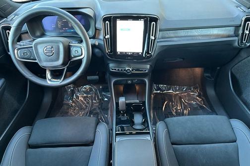 2024 Volvo XC40 Recharge Pure Electric Ultimate