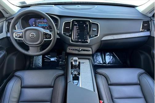 2025 Volvo XC90 Plug-In Hybrid T8 Ultra 6-Seater