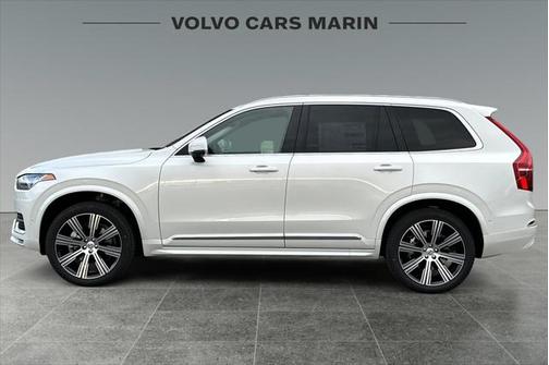 2025 Volvo XC90 B6 Plus 7-Seater
