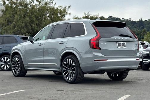 Vapour Grey Metallic 2026 Volvo XC90 Plug-In Hybrid Ultra, T8 AWD, Electric/Gasoline, Bright, 7 Seats