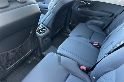 2025 Volvo XC90 Plug-In Hybrid T8 Core 7-Seater