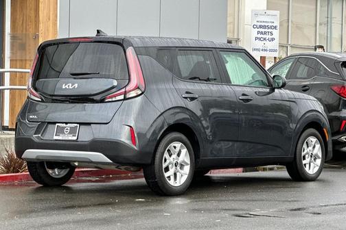 2024 Kia Soul LX