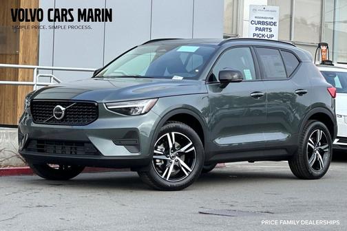 2026 Volvo XC40 B5 Core