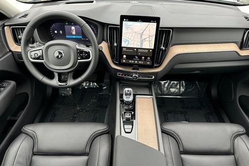 2026 Volvo XC60 B5 Ultra