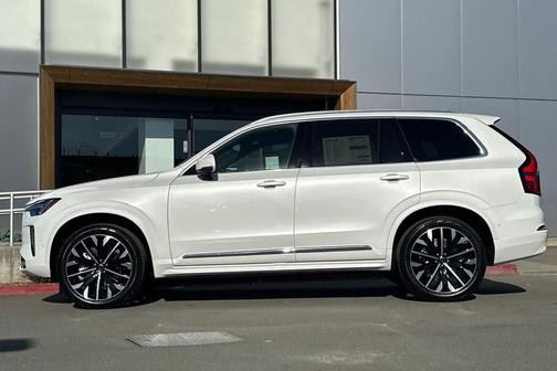 2026 Volvo XC90 B6 Plus 7-Seater