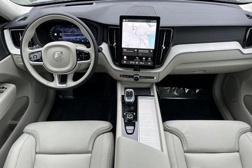 2026 Volvo XC60 B5 Ultra