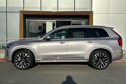 2026 Volvo XC90 B6 Plus 7-Seater