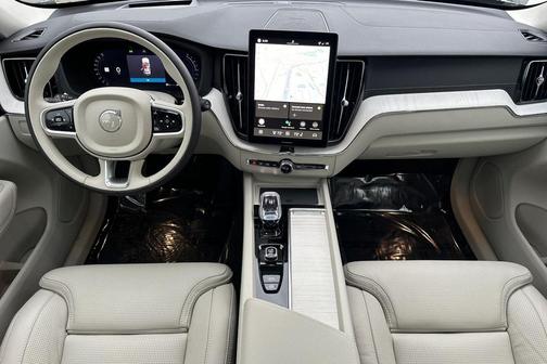 2026 Volvo XC60 B5 Ultra