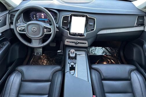 2025 Volvo XC90 Plug-In Hybrid T8 Ultra 7-Seater
