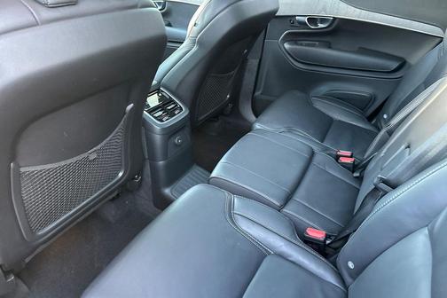 2025 Volvo XC90 Plug-In Hybrid T8 Ultra 7-Seater