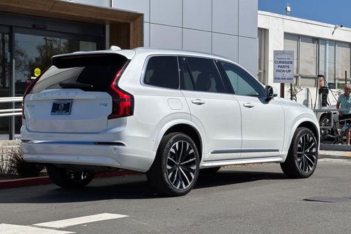 Crystal White Pearl 2025 Volvo XC90 Plug-In Hybrid T8 Plus 7-Seater
