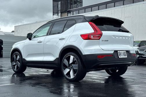 2026 Volvo EX40 Plus, Single Motor Extended Range, Fully electric