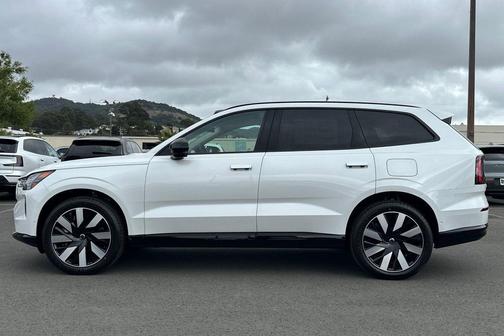 2025 Volvo EX90 Twin Motor Performance Plus