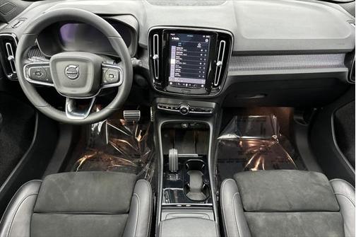 2022 Volvo XC40 Recharge Pure Electric P8 Twin Plus