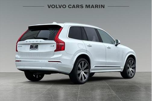 2025 Volvo XC90 B6 Plus 7-Seater