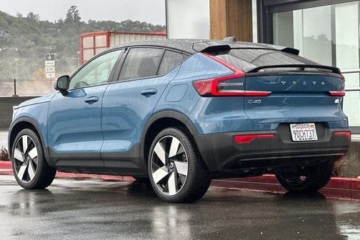 2022 Volvo C40 Recharge Pure Electric P8 Ultimate