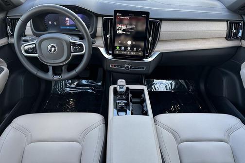 Aurora Silver 2026 Volvo XC90 Plus, B6 AWD Gas (mild hybrid), Gasoline, Bright, 7 Seats