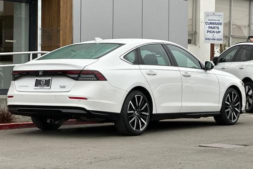 2023 Honda Accord Hybrid Touring