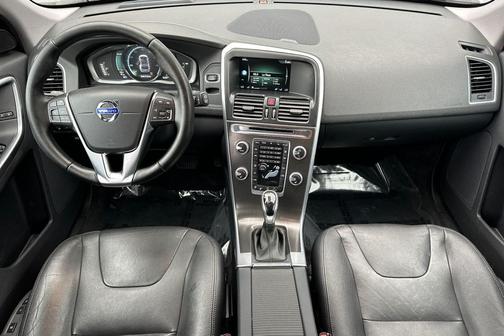 2016 Volvo XC60 T5 Platinum