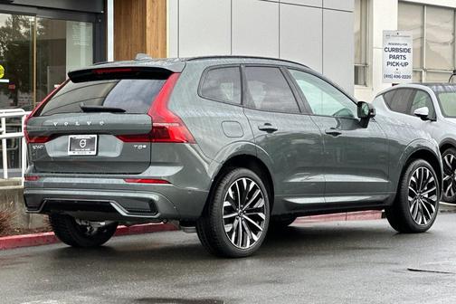 2026 Volvo XC60 Plug-In Hybrid Ultra, T8 AWD Electric/Gasoline, Dark