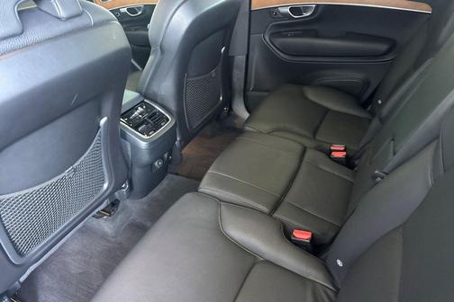 2024 Volvo XC90 B6 Plus Bright Theme 7-Seater