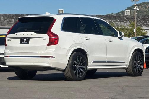 2024 Volvo XC90 B6 Plus Bright Theme 7-Seater