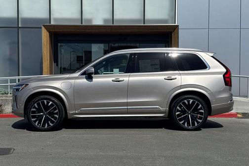 Bright Dusk Metallic 2026 Volvo XC90 Plug-In Hybrid Plus, T8 AWD, Electric/Gasoline, Bright, 7 Seats
